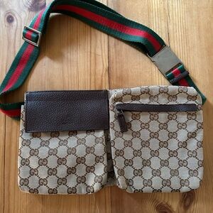 Gucci One Size Vintage Double
Belt Bag GG Canvas